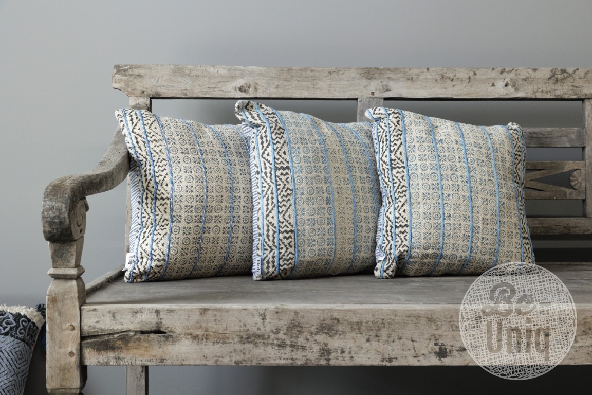Be-Uniq Set Van 2 Sierkussens | Turquoise/Wit | H45xB45 cm