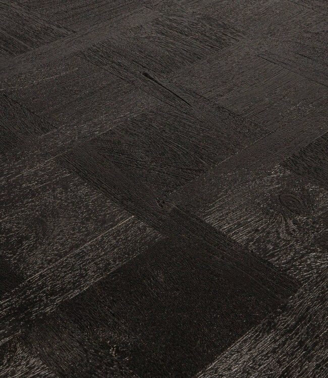 PTMD Fieron Zwarte houten eettafel organisch rond.