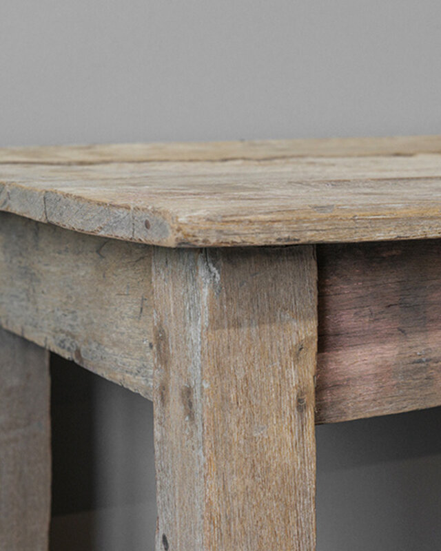 Be-Uniq Oude Presentatie Tafel | Rustiek Verweerd