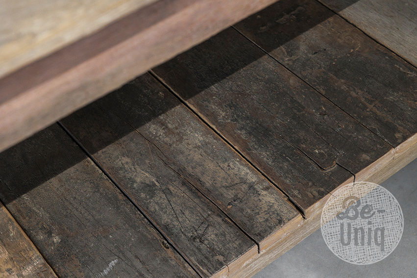Be-Uniq Oude Presentatie Tafel | Rustiek Verweerd
