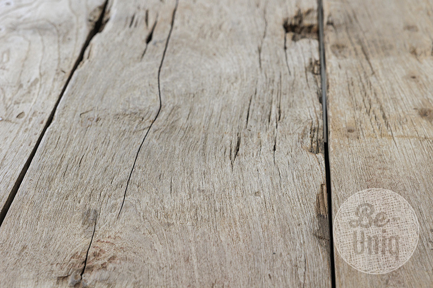 Be-Uniq Oude Presentatie Tafel | Rustiek Verweerd