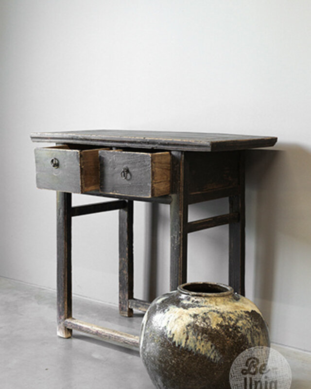 Be-Uniq Oude Haltafel | China | H84 x B89 x D46 cm