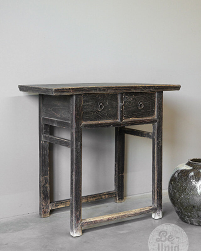 Be-Uniq Oude Haltafel | China | H84 x B89 x D46 cm