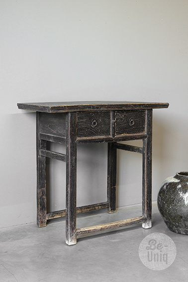 Be-Uniq Oude Haltafel | China | H84 x B89 x D46 cm