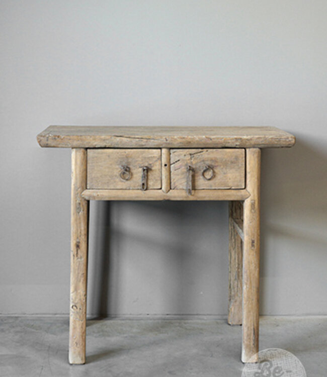 Be-Uniq Oude Haltafel | China | H82 x B90 x D44 cm