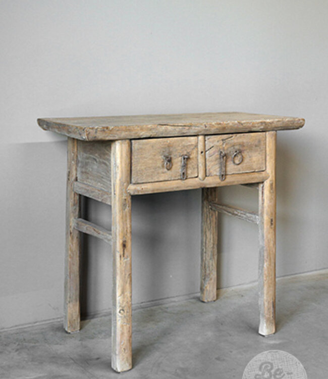 Be-Uniq Oude Haltafel | China | H82 x B90 x D44 cm