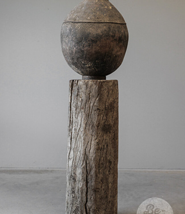 Be-Uniq Oude Houten Zuil | India | H92 x B33 x D32 cm