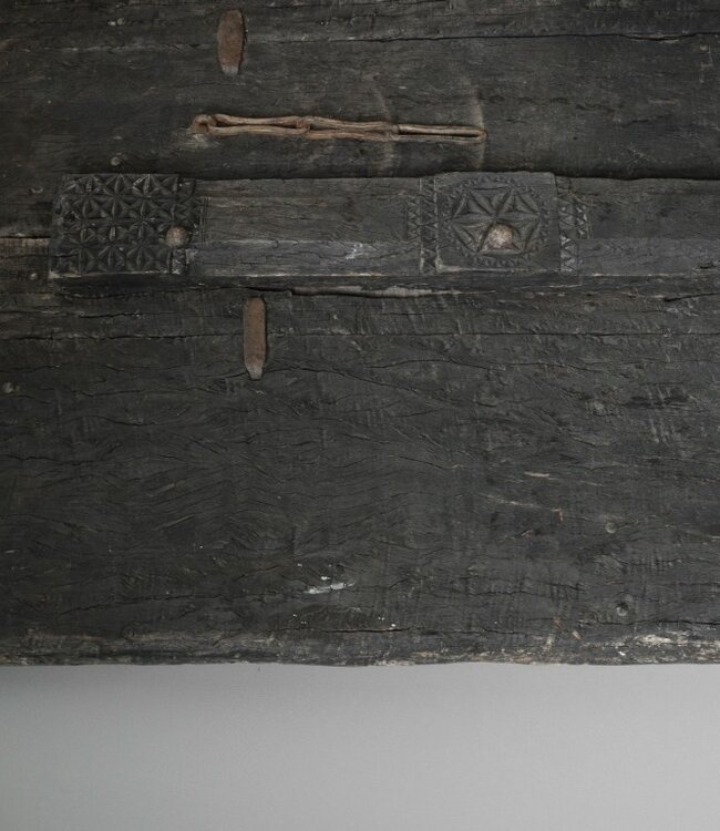 Be-Uniq Oude Naga Deur | India | H209 x B153 x D9 cm