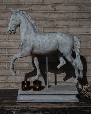 Rene Houtman Paard Beeld Op Voet | Beton | Tweede Kansje!