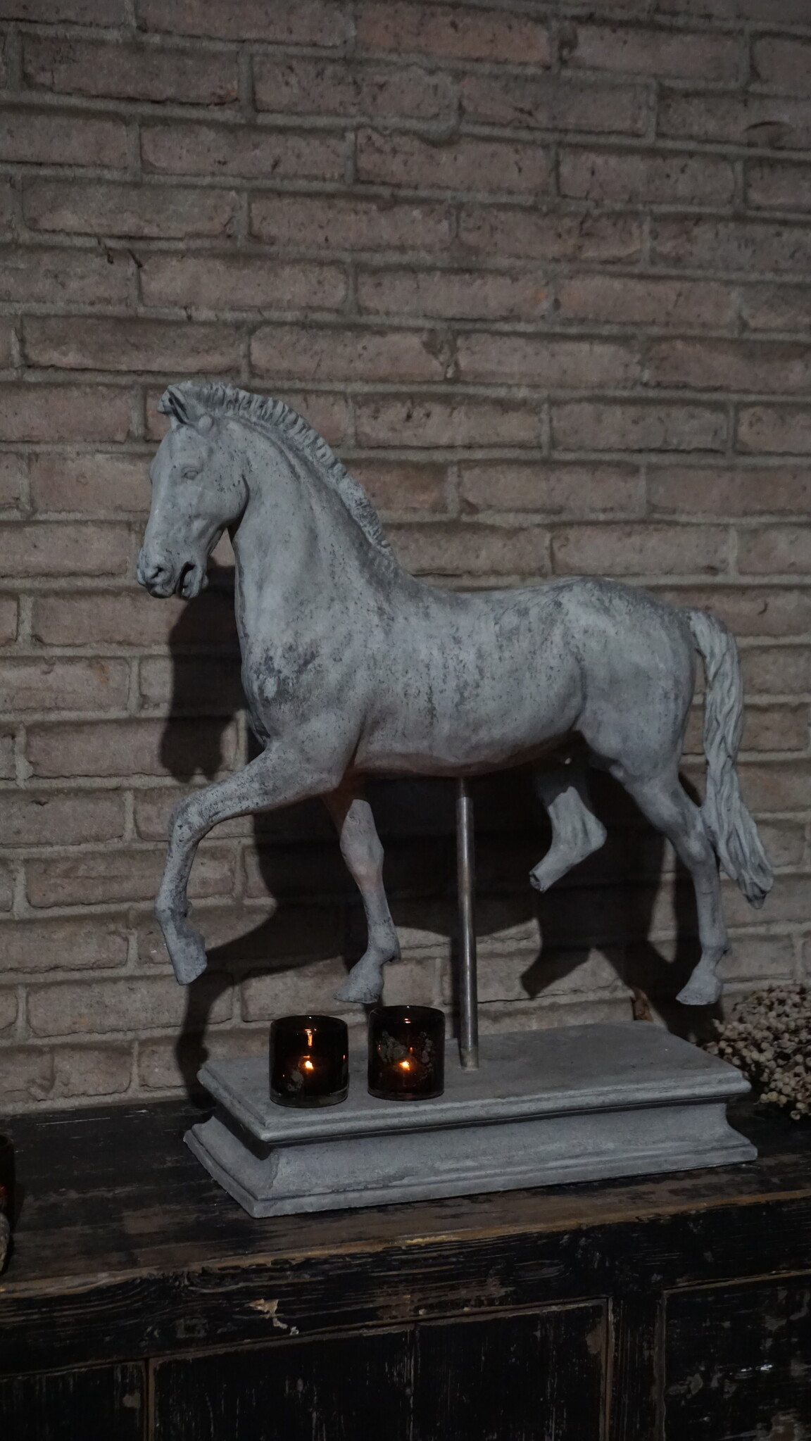Rene Houtman Paard Beeld Op Voet | Beton | Tweede Kansje!