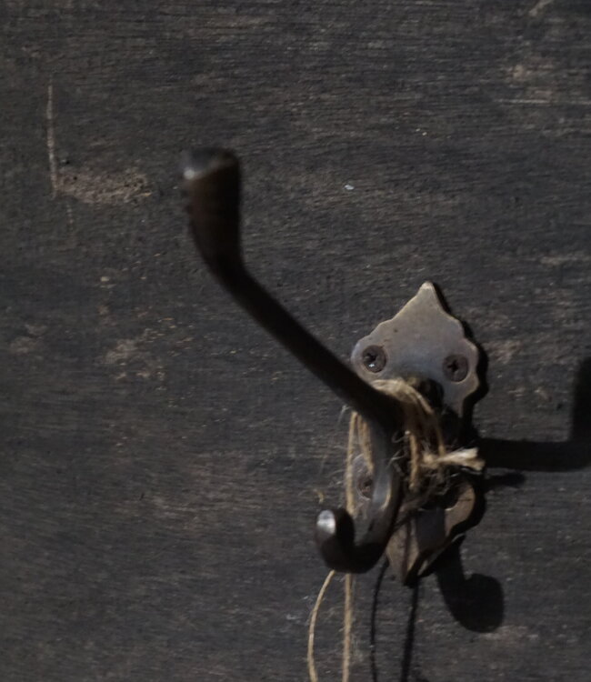 Aura Peeperkorn Old Farm Kapstok | H51 x B71 x D22 cm