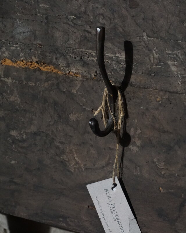 Rene Houtman Kapstok | Old Farm | H51 x B71 x D22 cm