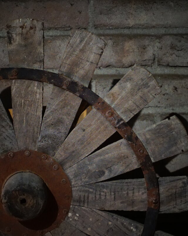 Rene Houtman Houten Spinnenwiel Op Voet | H60 x B53 cm