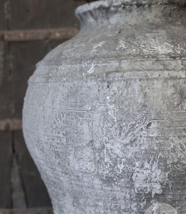 Be-Uniq Verweerde Oude Kruik | Indonesië | H63xD51 cm