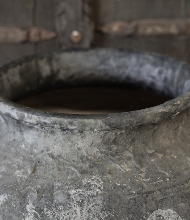 Be-Uniq Verweerde Oude Kruik | Indonesië | H63xD51 cm