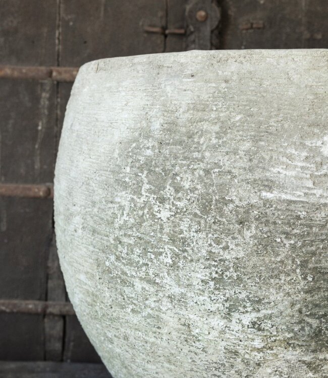 Be-Uniq Verweerde Oude Kruik | Indonesië | H58xD63 cm