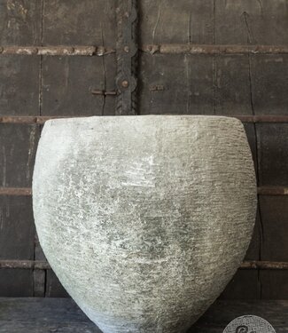 Be-Uniq Verweerde Oude Kruik | Indonesië | H58xD63 cm