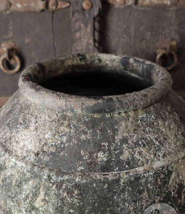 Be-Uniq Verweerde Oude Kruik | Indonesië | Nr 2 | H54xD44 cm