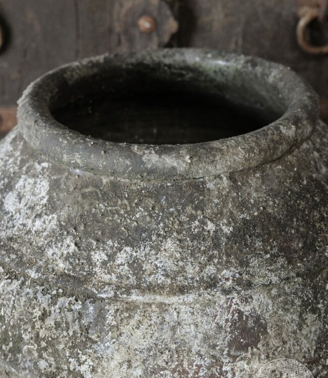 Be-Uniq Oude Verweerde Kruik | Indonesië | H54 x D44 cm