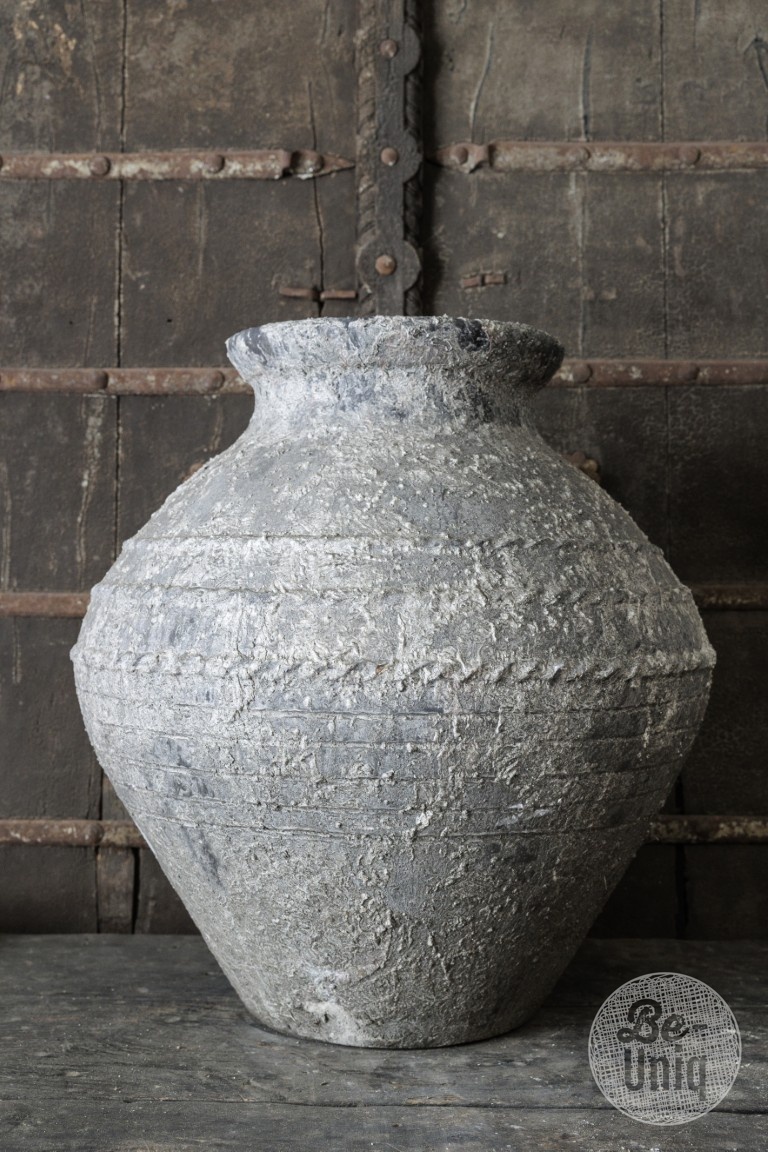 Be-Uniq Oude Verweerde Kruik | Indonesië | H60 x D56 cm