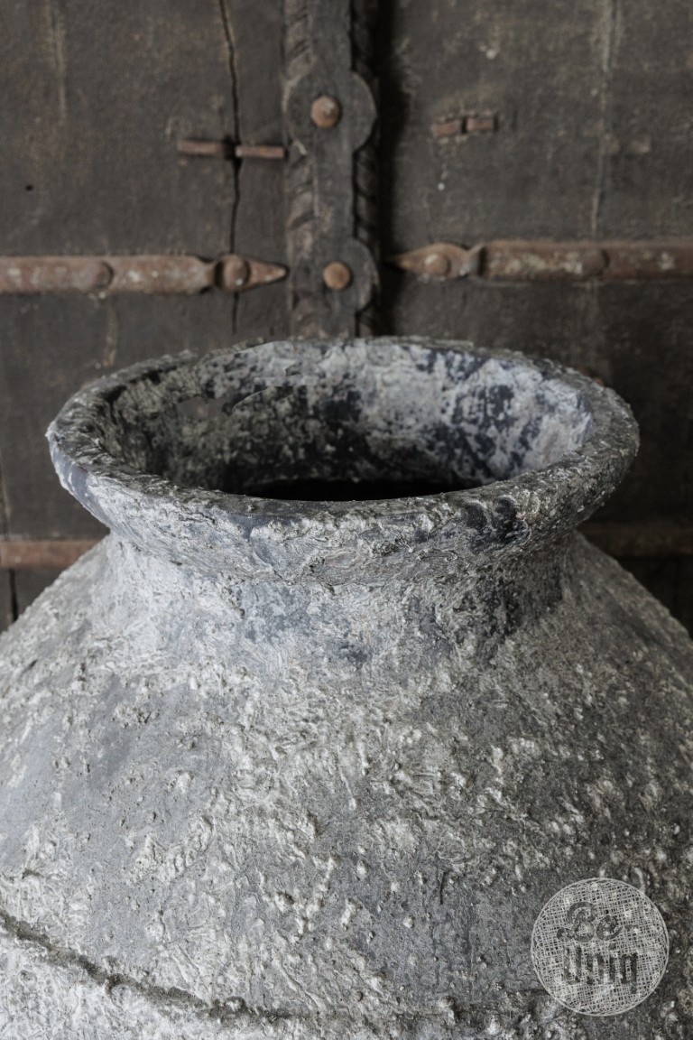 Be-Uniq Oude Verweerde Kruik | Indonesië | H60 x D56 cm