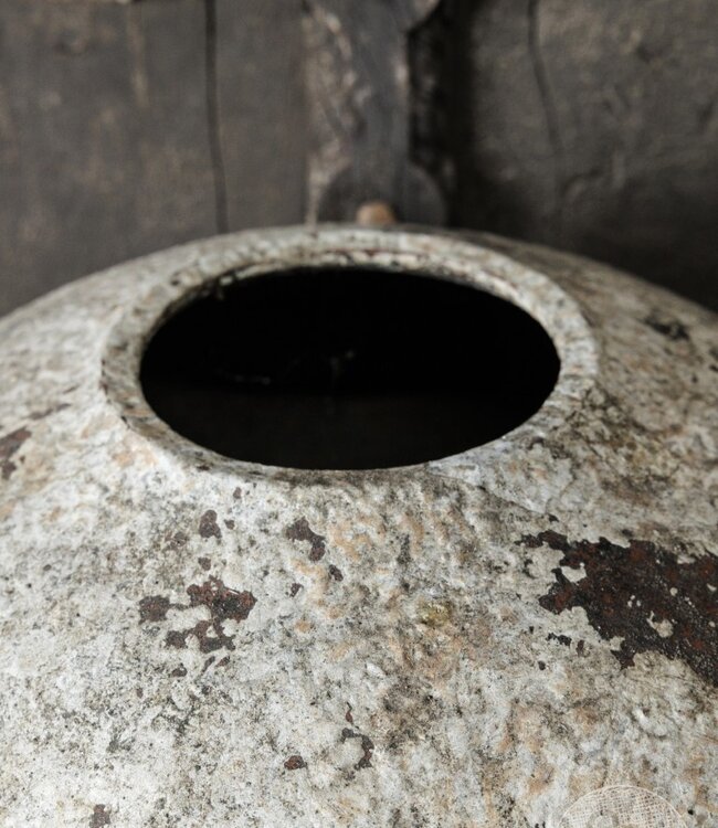 Be-Uniq Oude Verweerde Kruik | Indonesië | H33 x D44 cm