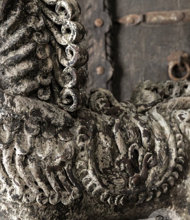 Be-Uniq Oud Verweerd Beeld | Indonesië | H69 x B66 x D24 cm