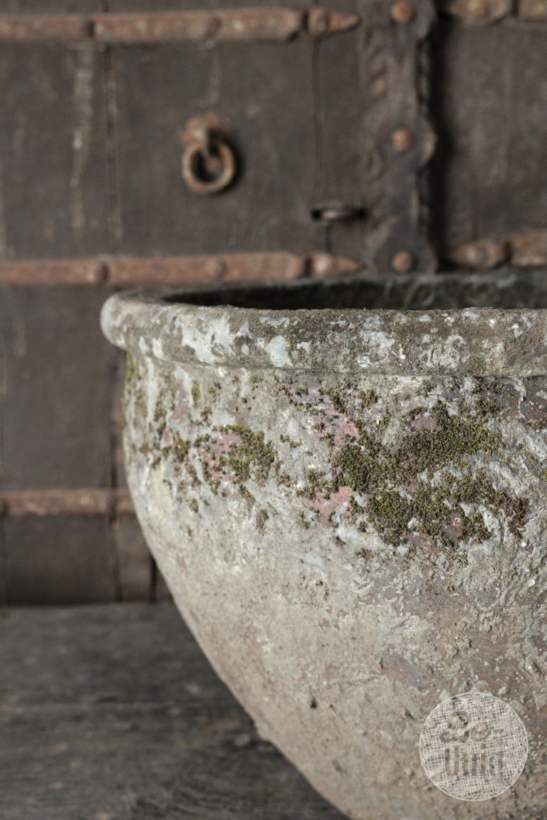 Be-Uniq Oude Verweerde Pot | Indonesië | H34 x D54 cm