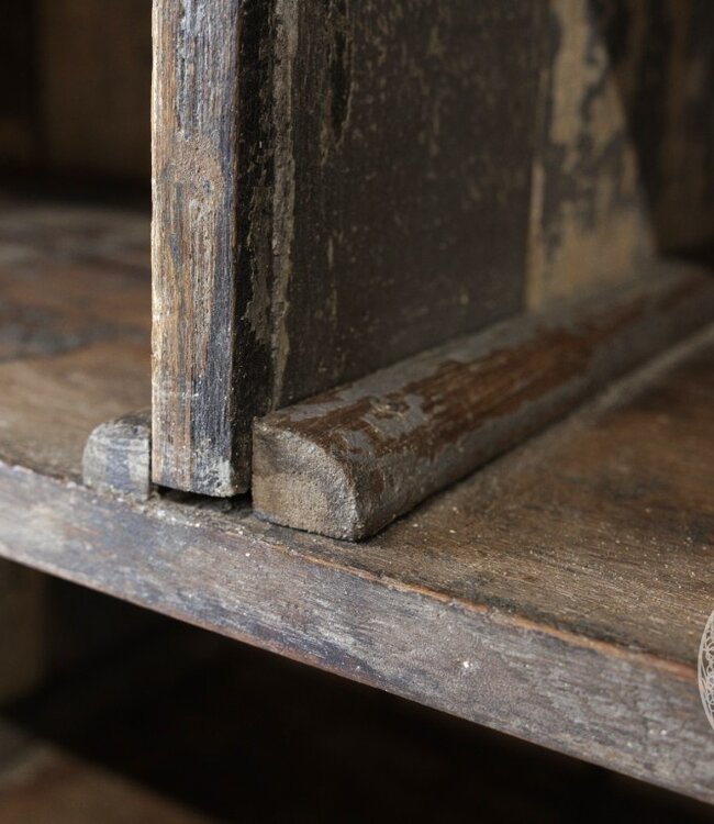 Be-Uniq Oude Vakkenkast | India | H149 x B182 x D45 cm