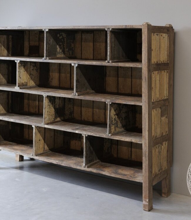 Be-Uniq Oude Vakkenkast | India | H149 x B182 x D45 cm