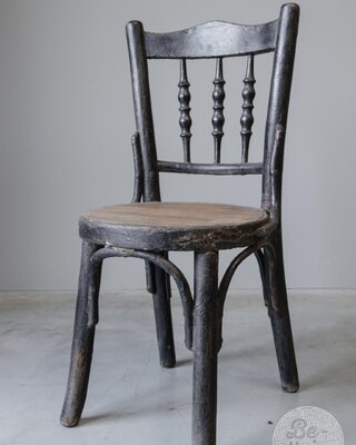 Be-Uniq Antieke Bistro Stoel | India | H87 x B43 x D46 cm