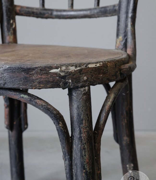 Be-Uniq Antieke Bistro Stoel | India | Nr 2 | H87 x B43 x D46 cm