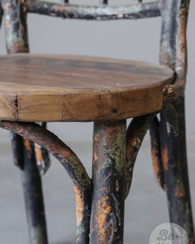 Be-Uniq Antieke Bistro Stoel | India | Nr 3 | H87 x B43 x D46 cm