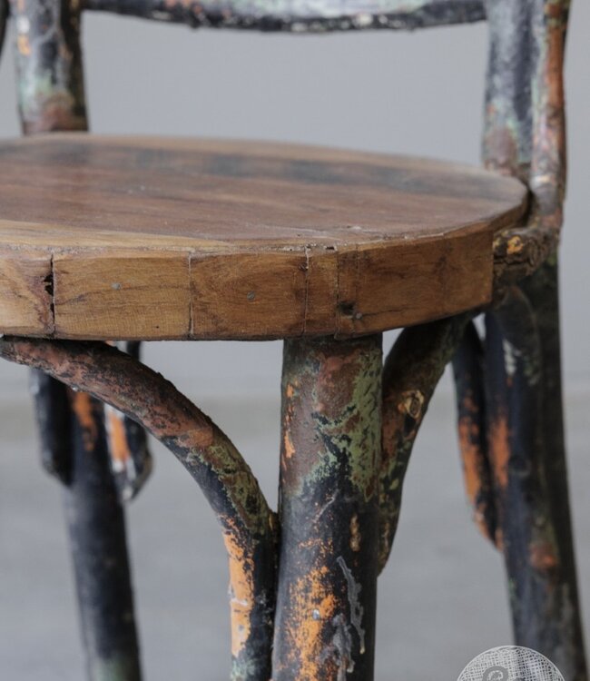 Be-Uniq Antieke Bistro Stoel | India | Nr 3 | H87 x B43 x D46 cm