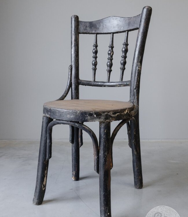 Be-Uniq Antieke Bistro Stoel | India | Nr 4 | H87 x B43 x D46 cm
