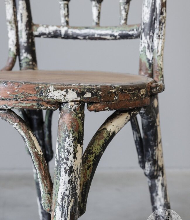 Be-Uniq Antieke Bistro Stoel | India | Nr 6 | H87 x B43 x D46 cm