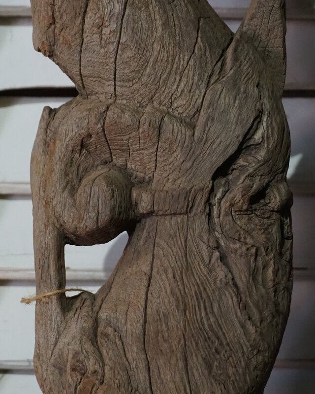Rene Houtman Houten Beeld | H78 x B18 x D18 cm