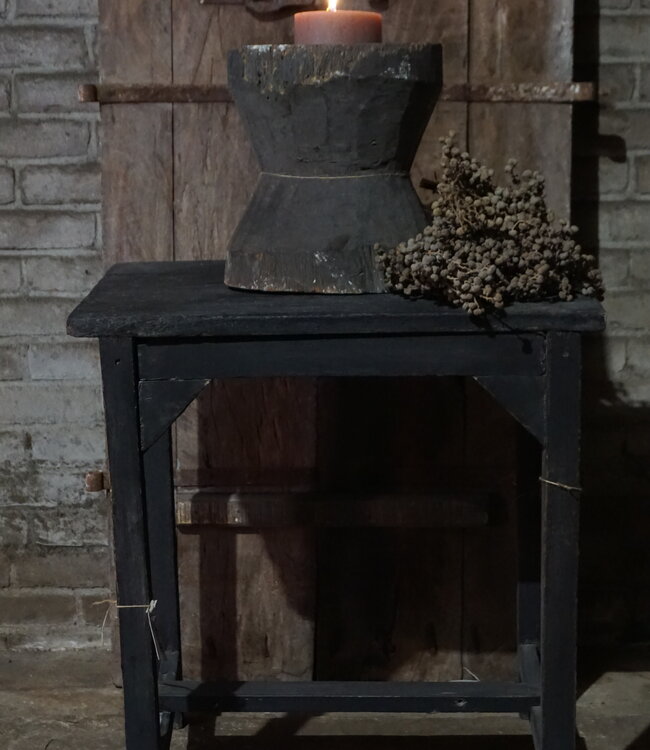 Rene Houtman Houten Bijzettafel | Zwart | H63 x B57 x D39 cm