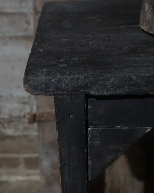 Rene Houtman Houten Bijzettafel | Zwart | H63 x B57 x D39 cm