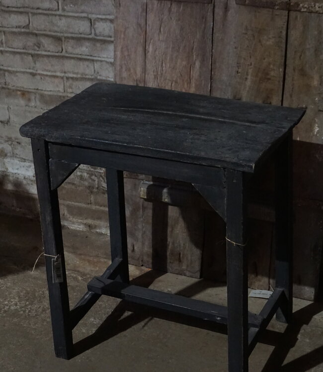 Rene Houtman Houten Bijzettafel | Zwart | H63 x B57 x D39 cm