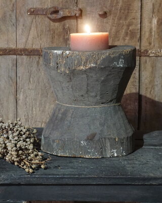 Aura Peeperkorn Oud Houten Vijzel | Uniek | H27 x D24 cm