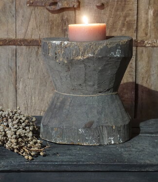 Aura Peeperkorn Oud Houten Vijzel | Uniek | H27 x D24 cm