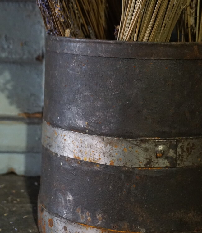 Rene Houtman Stoere Authentieke Roestige Metalen Pot