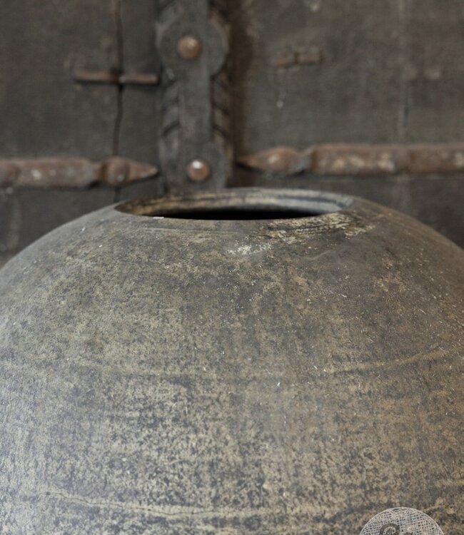 Be-Uniq Verweerde Oude Kruik | Indonesië | H60 x D50 cm