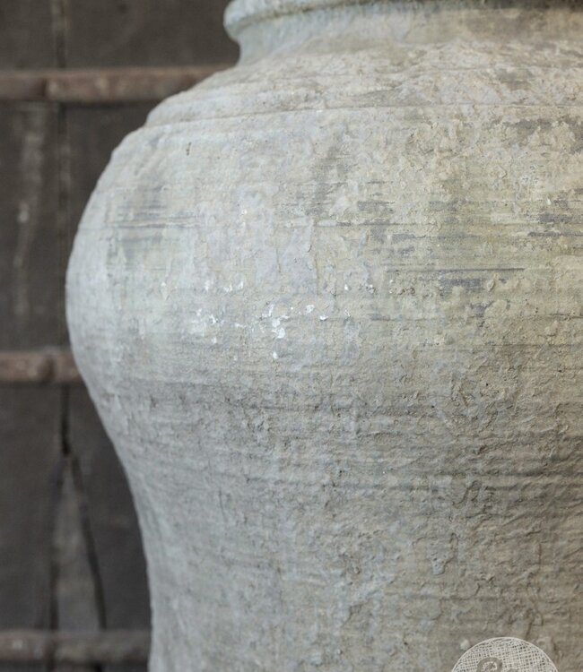 Be-Uniq Verweerde Oude Kruik | Indonesië | H61 x D50 cm