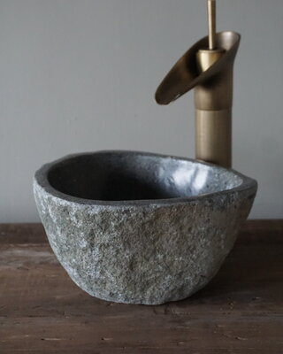 Rene Houtman Kleine Stenen Waskom + Spoelgat | H13 x B25 x D21 cm