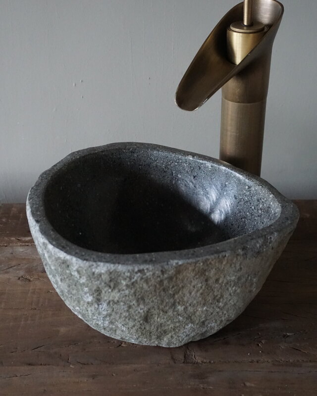 Rene Houtman Kleine Stenen Waskom + Spoelgat | H13 x B25 x D21 cm
