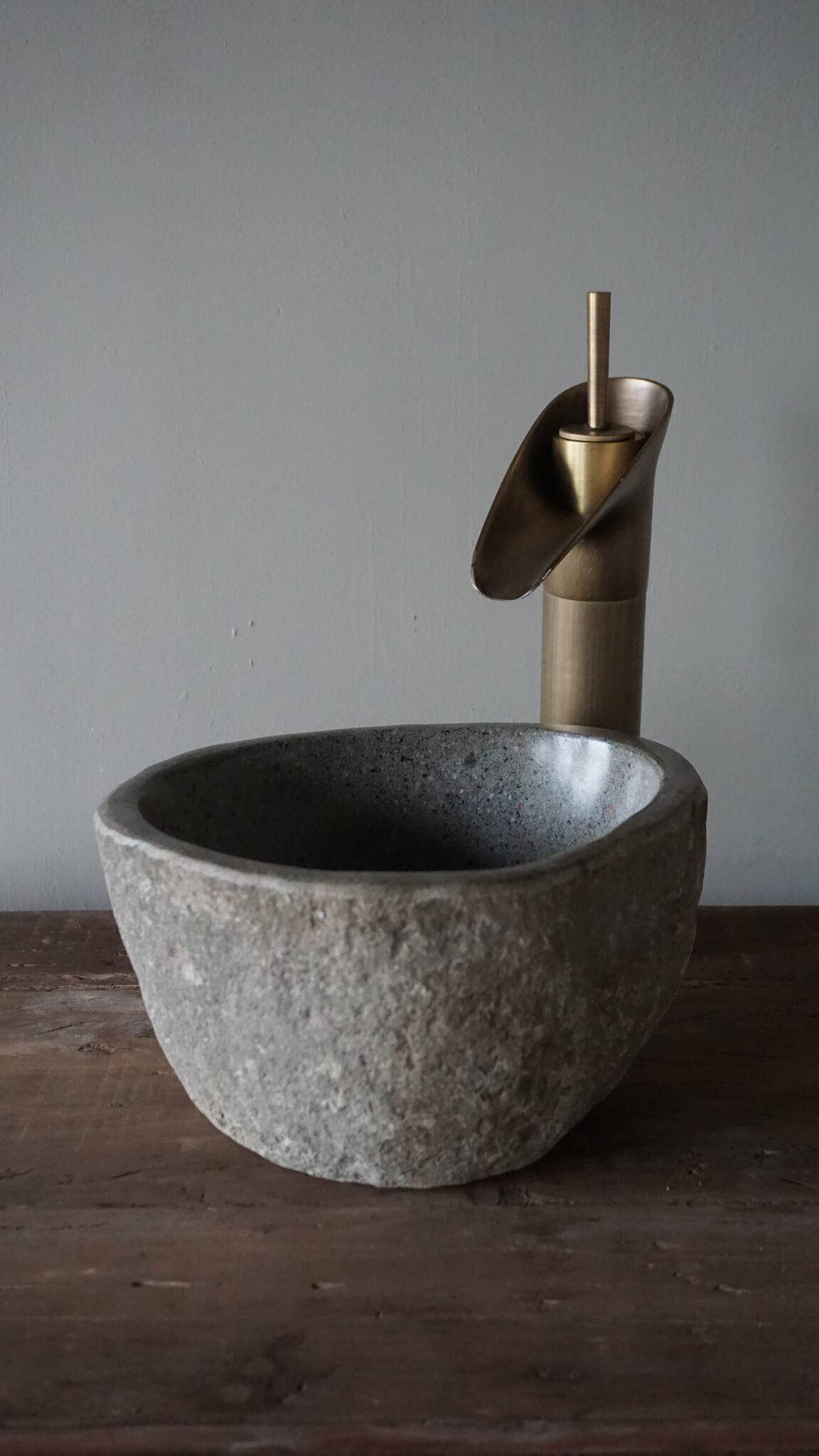 Rene Houtman Kleine Stenen Waskom + Spoelgat | H13 x B24 x D21 cm