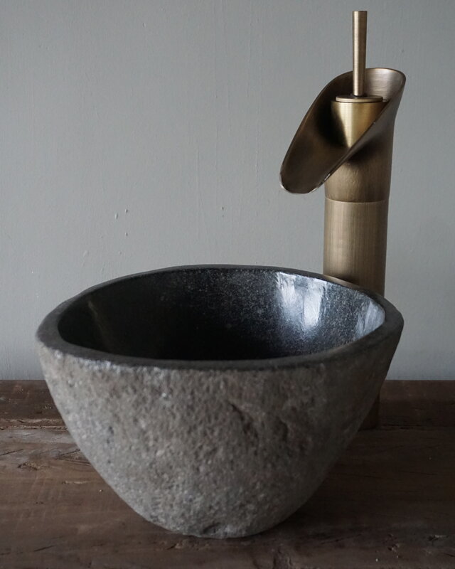 Rene Houtman Kleine Stenen Waskom + Spoelgat | H13 x B23 x D20 cm