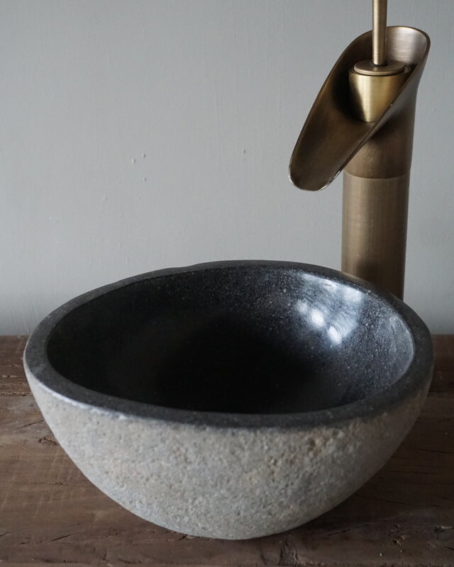 Rene Houtman Kleine Stenen Waskom + Spoelgat | H13 x B25 x D21 cm